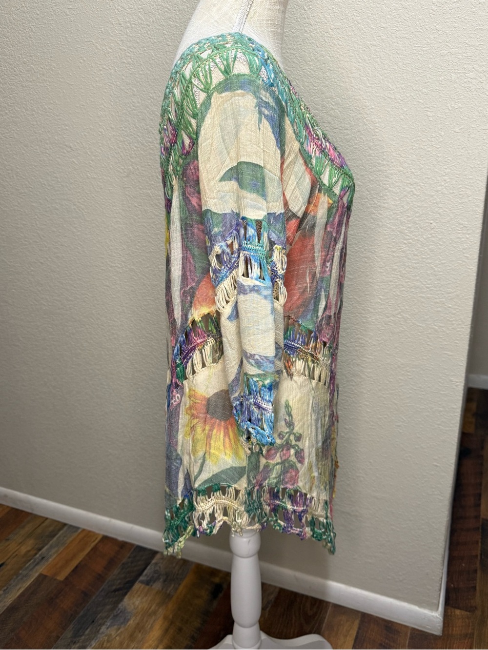 ADORE Multicolor Semi-Sheer Crochet Pullover Top - Size Large - Picture 5 of 15